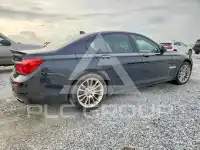 2011 BMW 750 фото