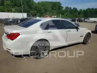2011 BMW 750 photo
