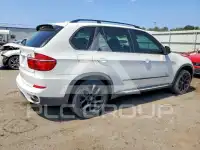 2011 BMW X5 фото