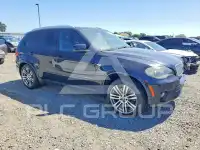 2011 BMW X5 фото