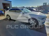 2011 BMW 528 photo