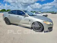2011 Jaguar XF photo