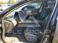 2011 Jaguar XF фото
