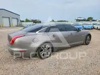 2011 Jaguar XJ photo