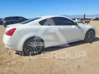 2011 Infinity G37 photo