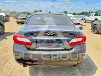 2011 Infinity M37 photo