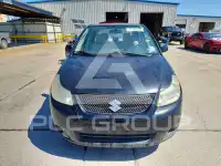 2011 Suzuki SX4 photo