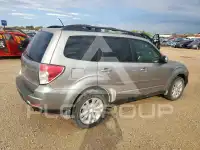 2011 Subaru Forester photo