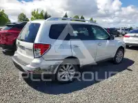 2011 Subaru Forester photo