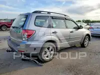 2011 Subaru Forester photo