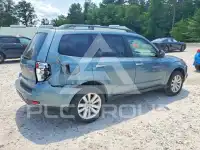 2011 Subaru Forester photo