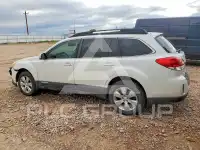 2011 Subaru Outback photo