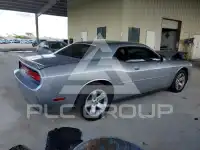 2011 Dodge CHALLENGER photo
