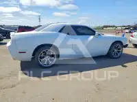 2011 Dodge CHALLENGER photo