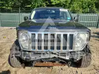 2011 Jeep LIBERTY фото