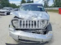 2011 Jeep LIBERTY фото