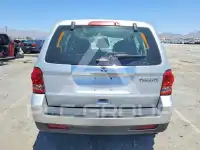 2011 Mazda Tribute photo
