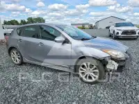 2011 Mazda 3 photo