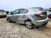 2011 Mazda 3 photo