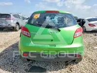 2011 Mazda 2 фото