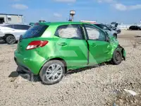2011 Mazda 2 фото