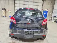 2011 Mazda 2 photo