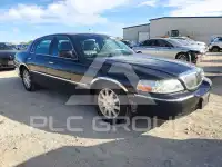 2011 Lincoln Town фото