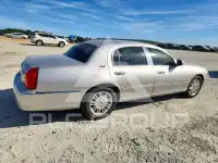 2011 Lincoln Town фото
