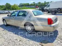 2011 Lincoln Town photo