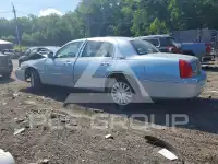 2011 Lincoln Town photo
