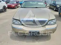 2011 Lincoln Town фото