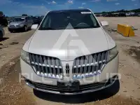 2011 Lincoln MKT фото