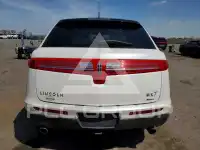 2011 Lincoln MKT photo