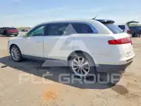 2011 Lincoln MKT photo