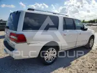 2011 Lincoln NAVIGATOR photo