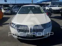 2011 Lincoln MKZ photo