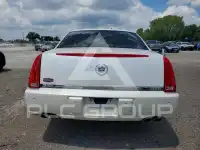 2011 Cadillac DTS photo