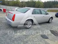 2011 Cadillac DTS photo