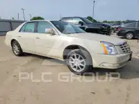 2011 Cadillac DTS photo
