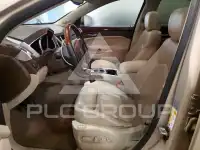 2011 Cadillac SRX photo