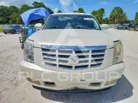 2011 Cadillac ESCALADE фото