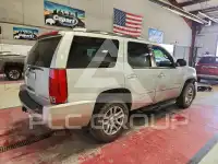 2011 Cadillac ESCALADE фото