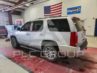 2011 Cadillac ESCALADE фото