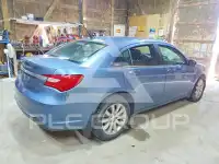 2011 Chrysler 200 photo