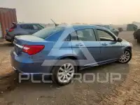 2011 Chrysler 200 photo