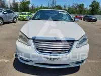 2011 Chrysler 200 фото