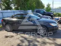 2011 Chrysler 200 photo