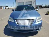 2011 Chrysler 200 photo