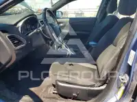 2011 Chrysler 200 photo