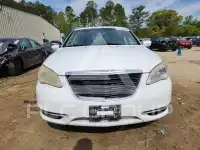 2011 Chrysler 200 photo